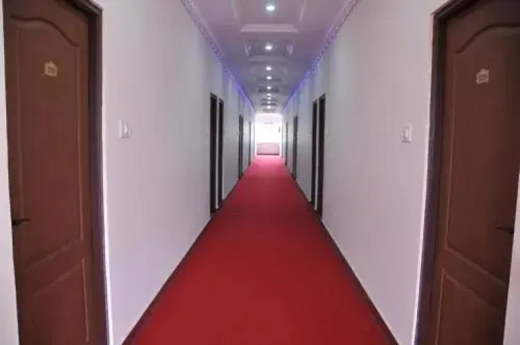Hotel Nachiappa Palace