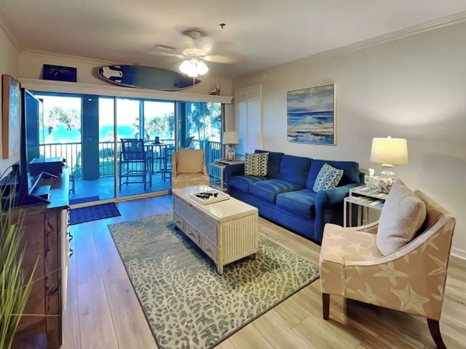 3 Bedrooms Standard room with balcony