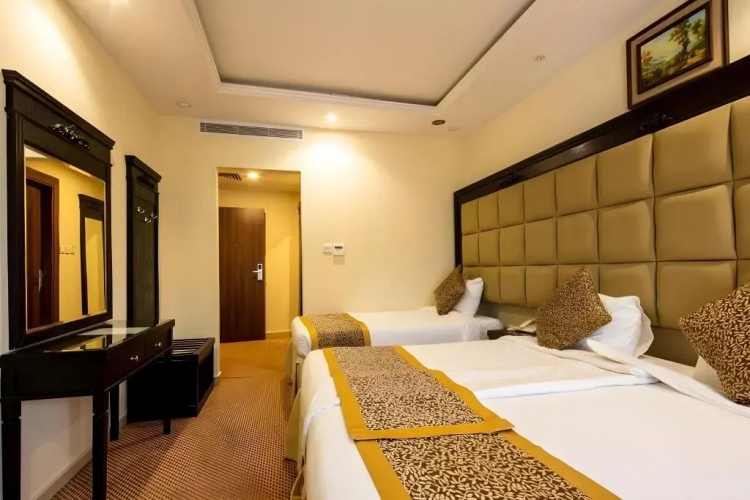 Kiona Al-Azizia Hotel