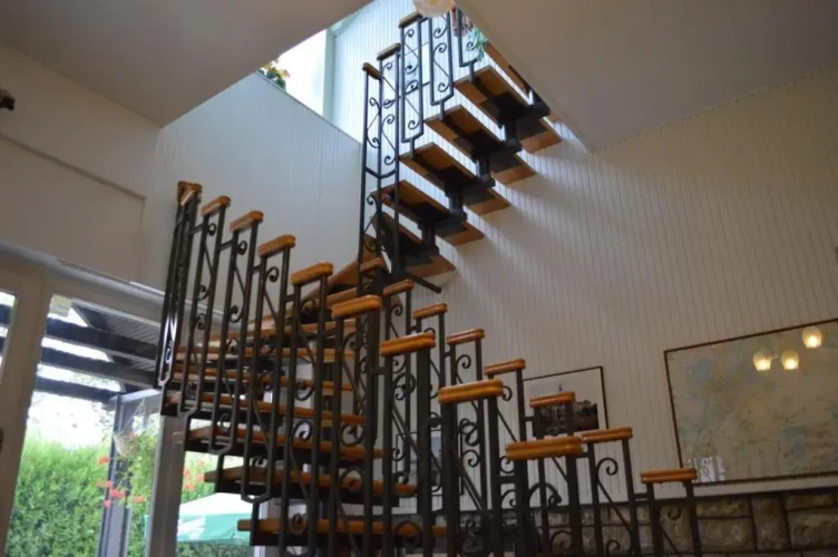 Standard Twin room with balcony