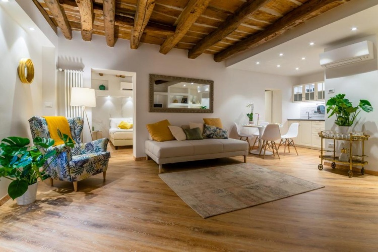 2 Bedrooms Apartment