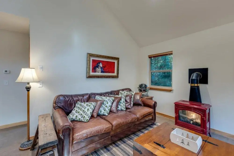 Mt Baker Lodging Cabin 10 Sleeps 8