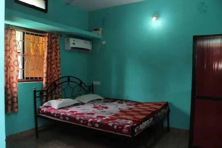 7 Sea View Hotel