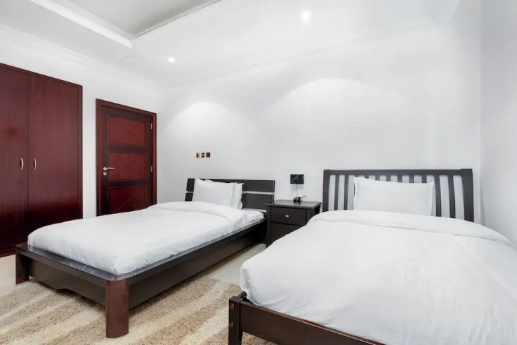 Private Palm Villa - Mint Stay
