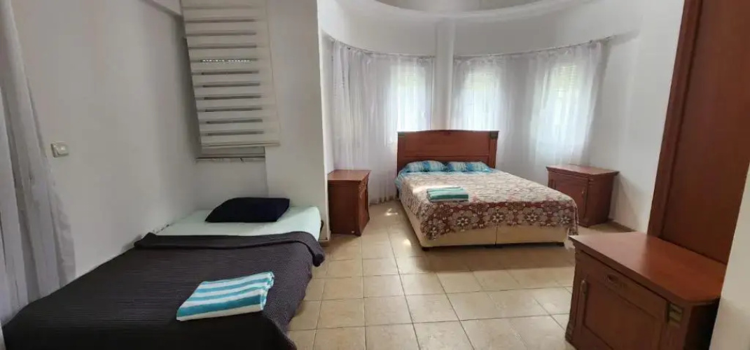 Bella Villa 6