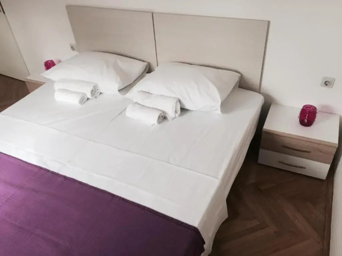 Apartments Leptiric