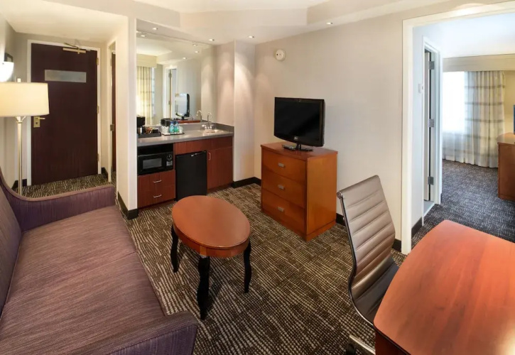 Hotel 1600