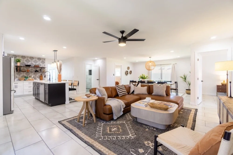 4 Bedrooms Cottage