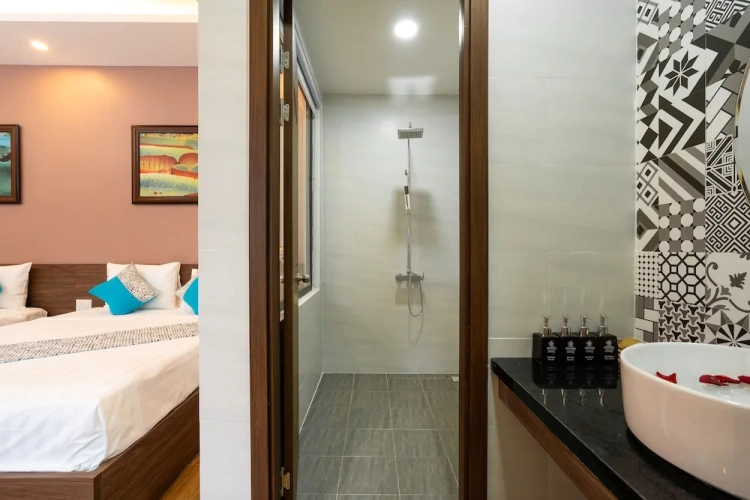 Family Suite with balcony and with city view