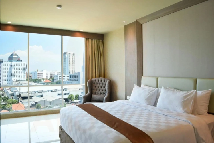 Deluxe Double room with view