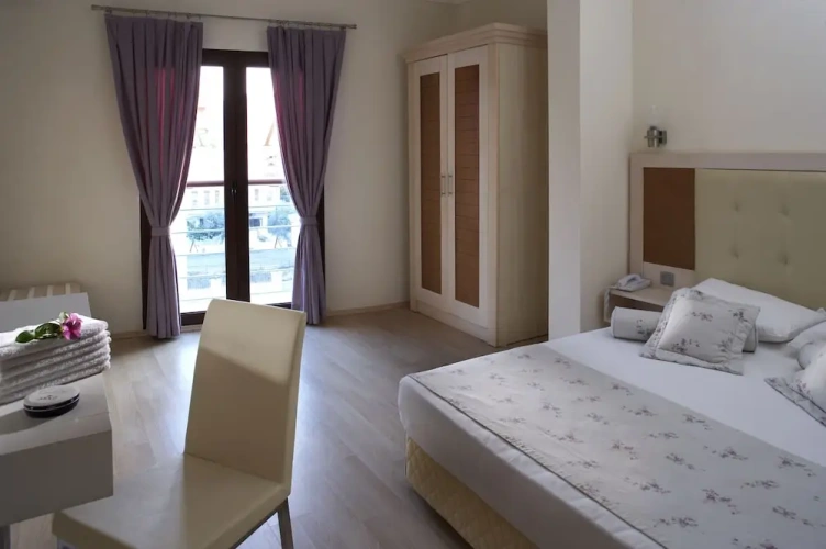 1 Bedroom Apartment with balcony