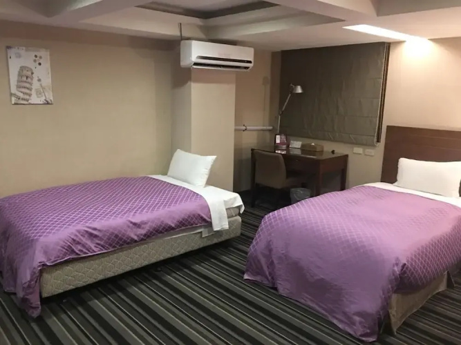 Mou Hotel Debao