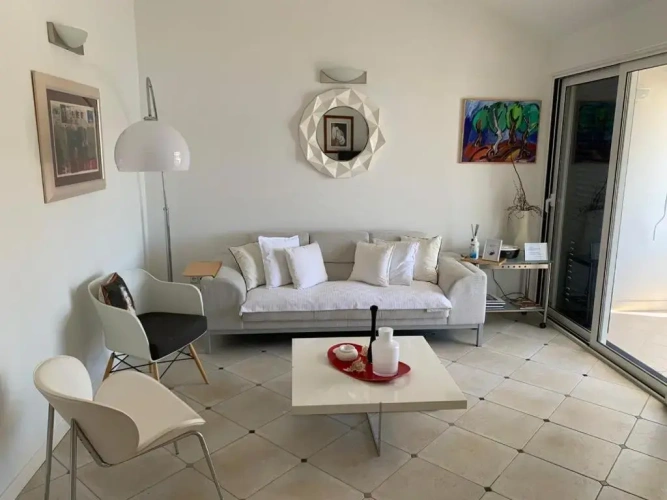 2 Bedrooms Deluxe Apartment