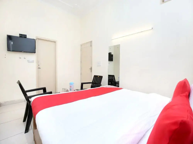 OYO 16695 Hotel Sun View