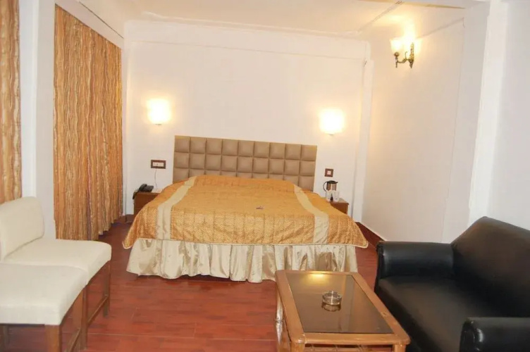 Hotel Rahat Regency