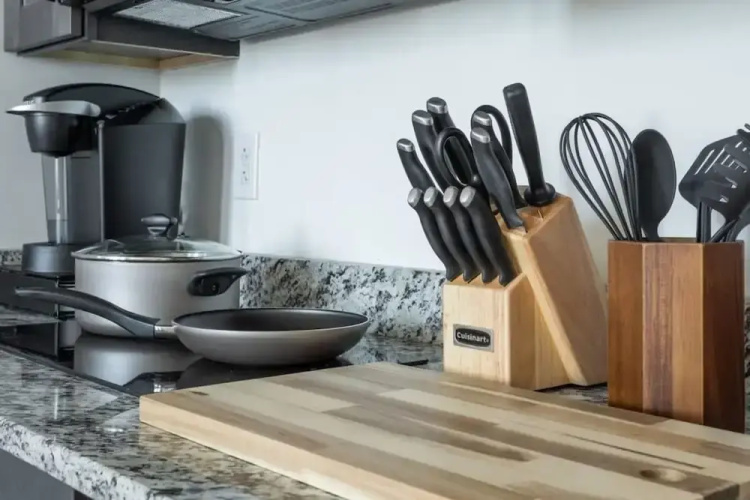 Sosuite Studio w W/d, Gym, On-site Restaurant
