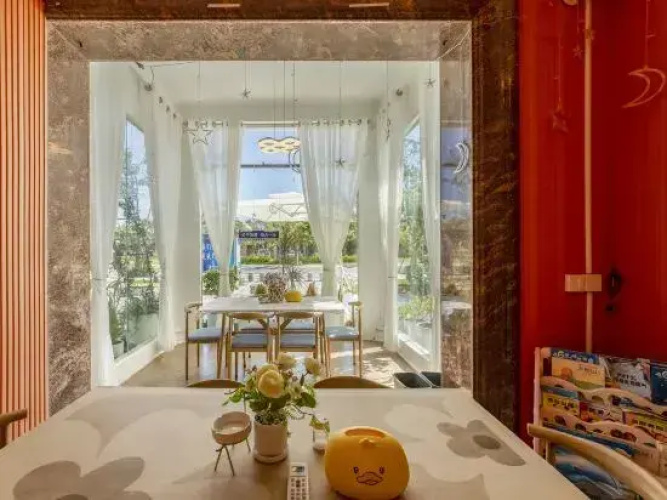 Holiday Kangaroo Homestay (Beihai Silver Beach Branch)
