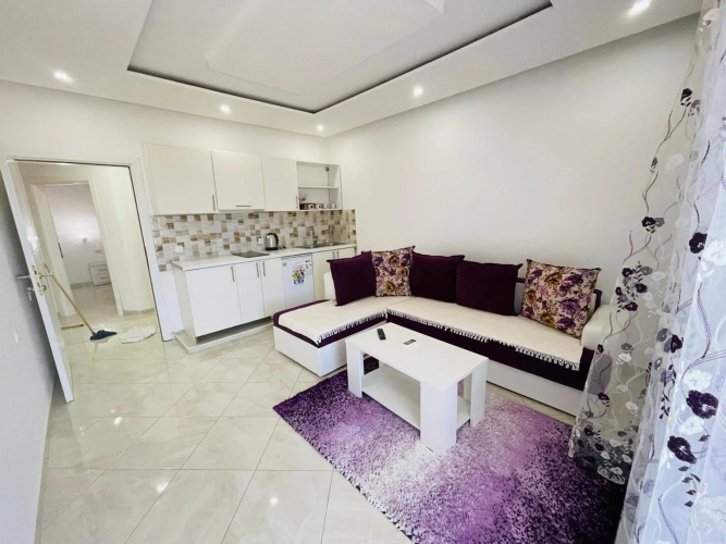 Queen Kodre Apartments