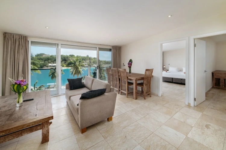 2 Bedrooms Premium Apartment with balcony and with harbour view