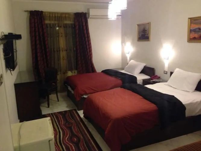 Deluxe Triple room with balcony