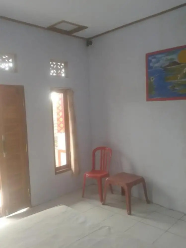 Menjangan Hostel