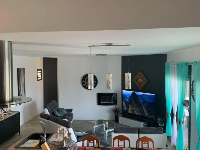 la villa TIKALIKATA
