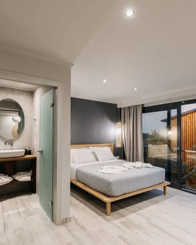 2 Bedrooms Double Suite