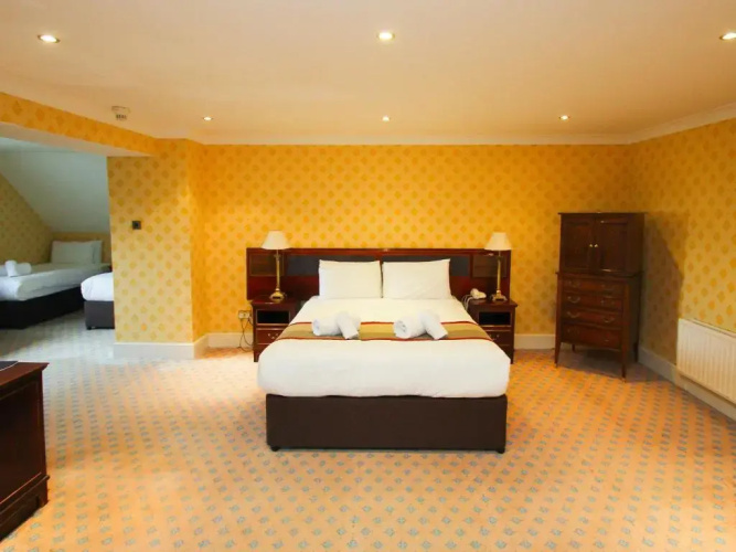 The Holt Hotel
