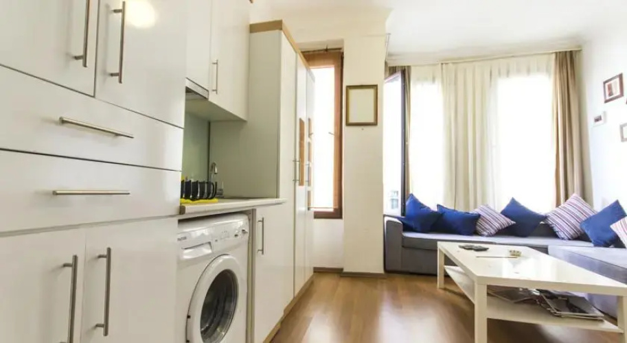 Athena Suites
