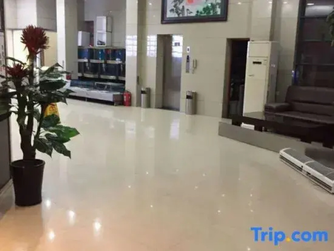 Xinhua Hotel