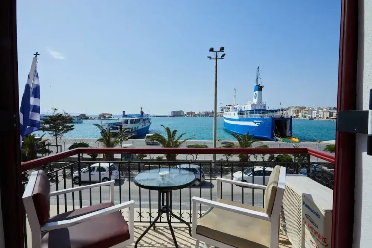 Aegean Sea Rooms And Suites