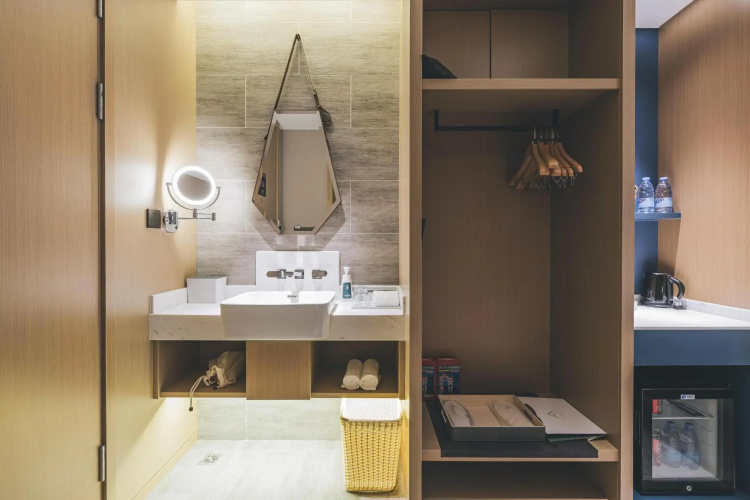 Atour Hotel Shaoxing Shangyu E-You Town