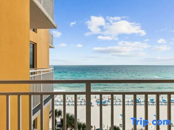 Splash Beach Resort 301E