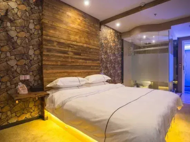 Longting Creative Hotel