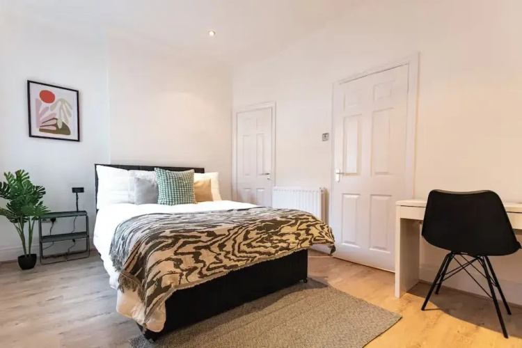 343b Aigburth Road