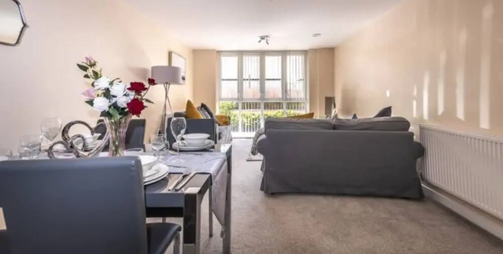 ✰OnPoint-STUNNING 2 Bed/2 Bath Flat -Free Parking✰
