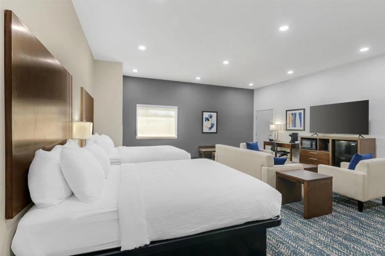 Quadruple Suite