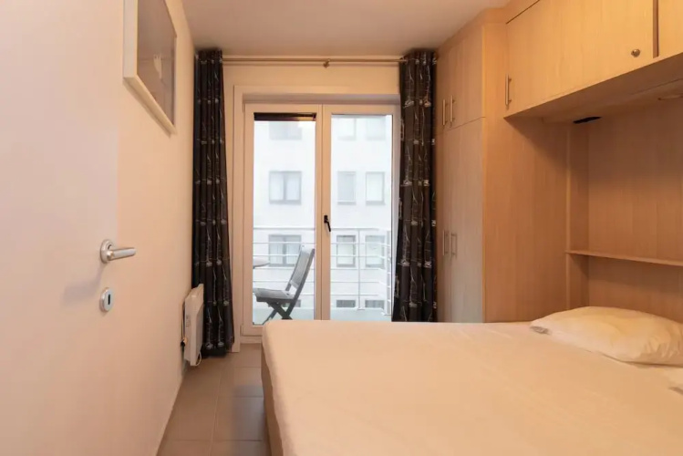 Apartment in Middelkerke With Sea View