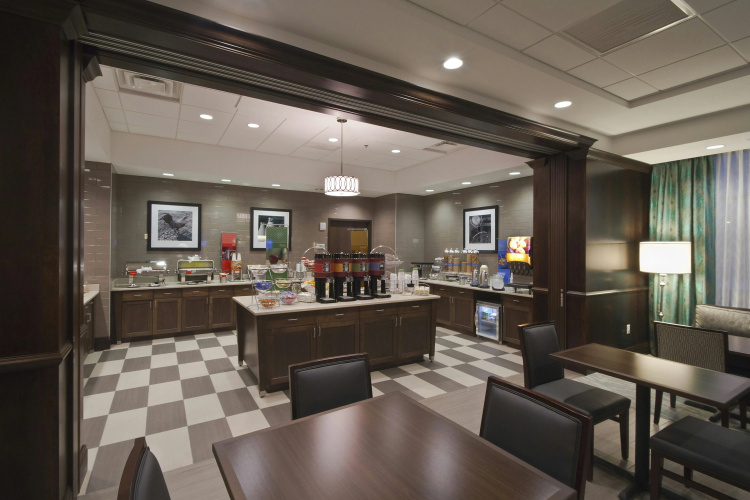 Hampton Inn & Suites Columbus/University Area photo 23