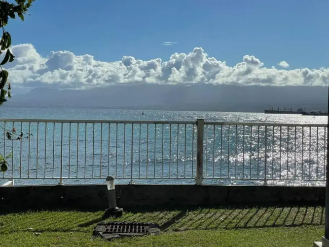 Le Poseidon Bas Du Fort