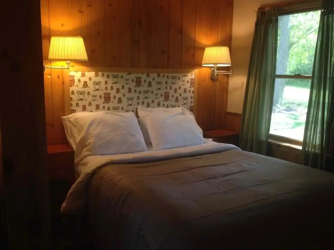 Hilltop Cabins and Motel