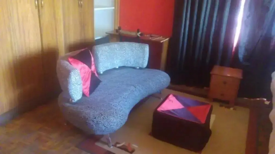 Rose Wood Lounge