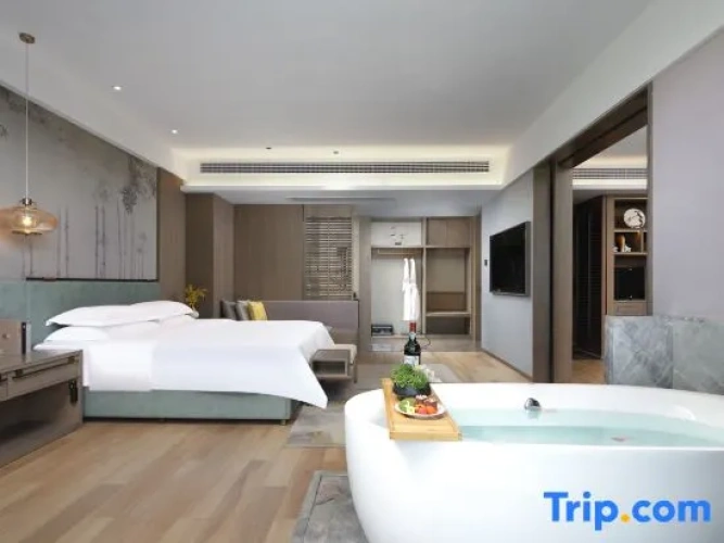 Premier Suite