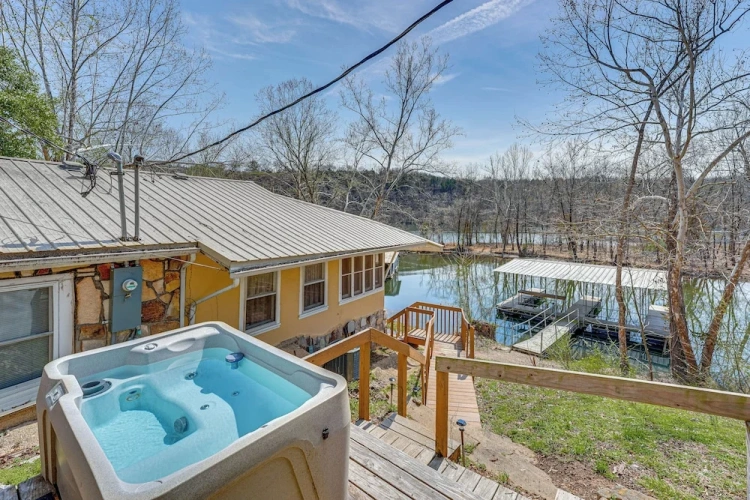 3 Bedrooms Cottage