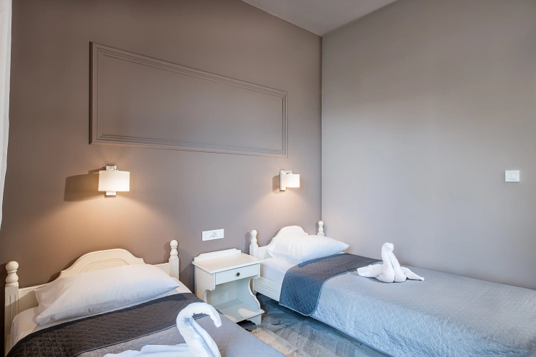 Lia Apartments