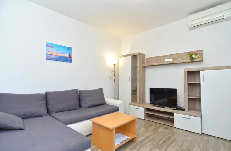 Apartment Vili 351