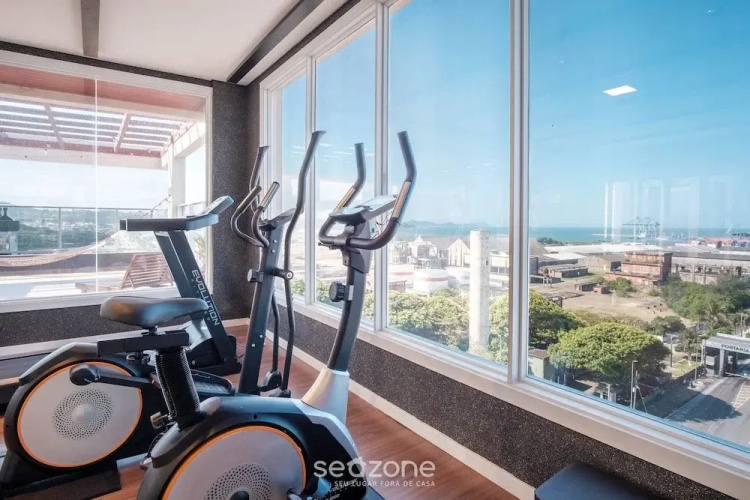 Studio in a Condo w/ Pool 550m From Beach Tor0407