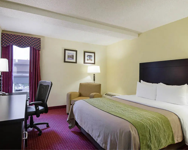 Comfort Inn West