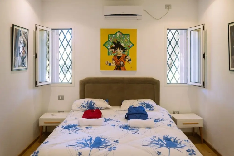 2 Bedrooms Apartment