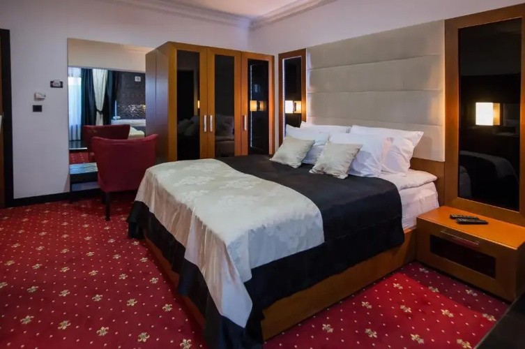 Hotel President